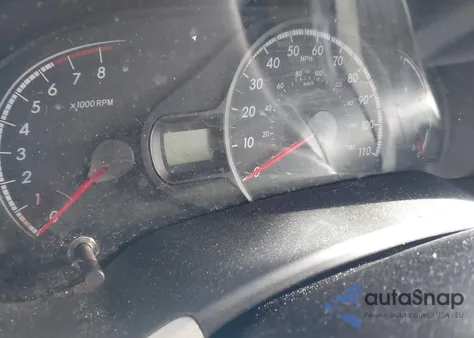 2014 Toyota Sienna Le V6 8 Passenger z USA, uszkodzony, nr VIN 5TDKK3DC4ES464714